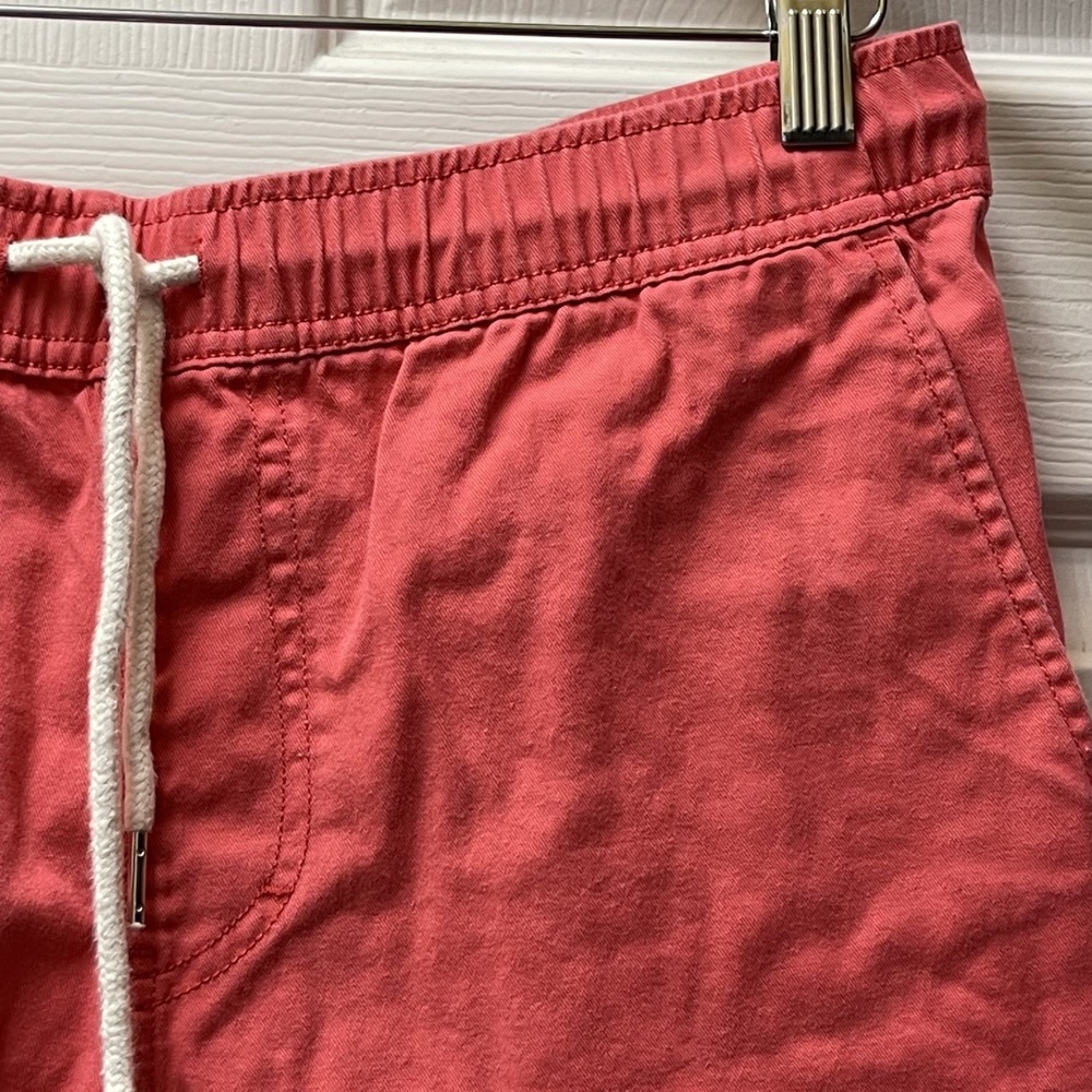 Forever 21 Men's Medium Red Shorts Pull On Drawstring Bermuda Cotton Bright
